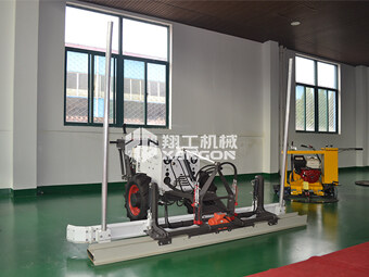 快看！你不知道的手扶混凝土攤鋪機(jī)施工優(yōu)勢(shì)