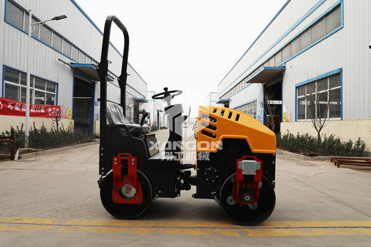 預(yù)防銹蝕，從養(yǎng)護(hù)座駕式壓路機(jī)車漆做起